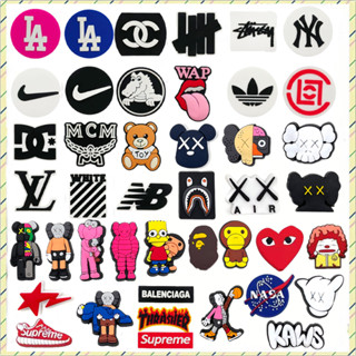 Nóng 1 Chiếc logo Thời Trang Quyến Rũ Hoạt Hình Pin Giày Phụ Kiện Trang Trí Dép Dép Khóa Dép Người Lớn Quà Tặng