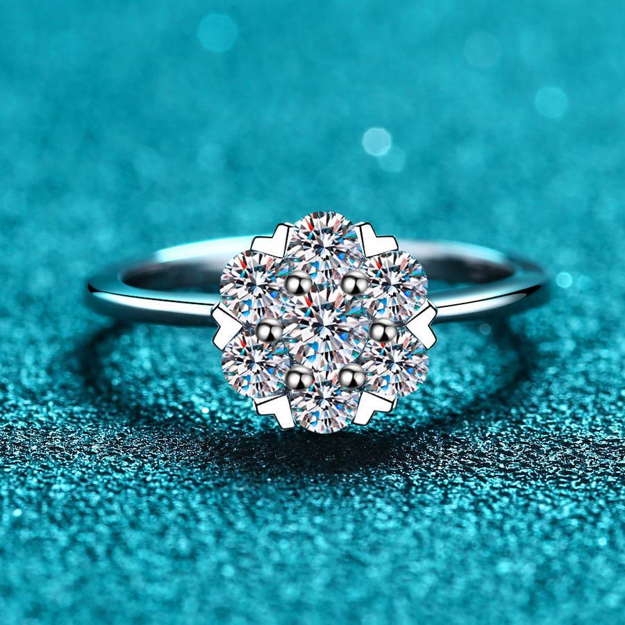 Nhẫn nữ bạc 925 với moissanite 0,8 carat