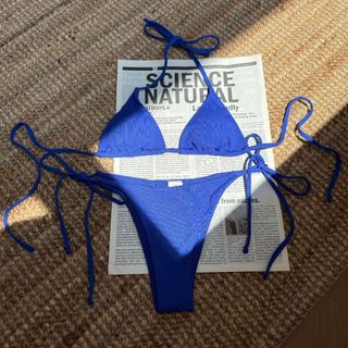 Bikini hai mảnh lưng cao thời trang