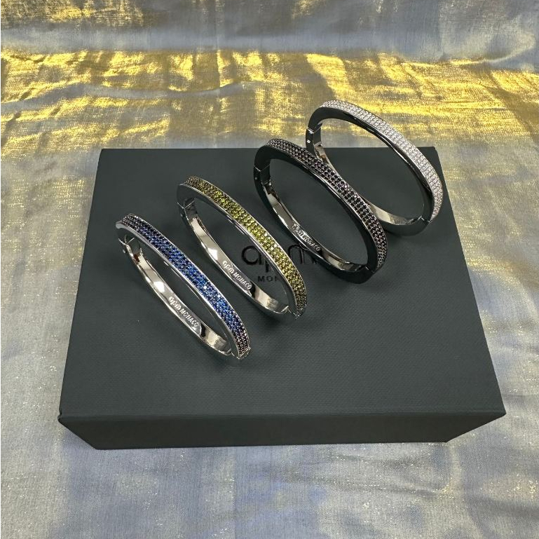 Vòng tay màu đen Monaco - Quà tặng sinh nhật cao cấp và đơn giản