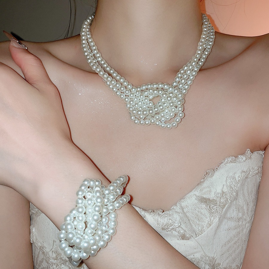 Vòng cổ thắt nút với đính cườm thủy tinh, kiểu Pháp cổ điển, ba lớp - Sang trọng và hiện đại