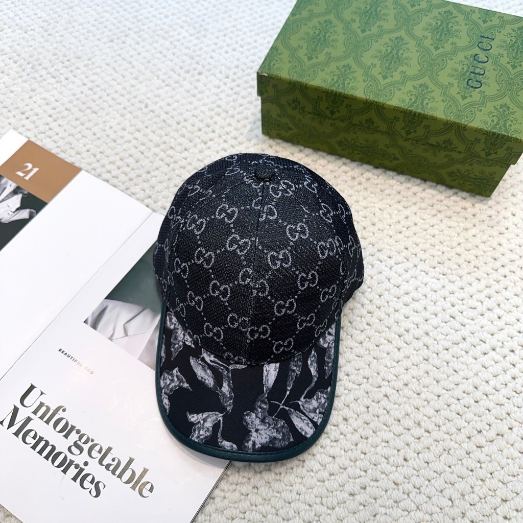 Mũ vải in họa tiết Gucci cho nam và nữ