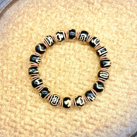 Oka Rinpoqi {Nhà kho báu Xuânqiong · Shifang Tập hợp các hạt Dzi may mắn} * * Kho báu Trái đất Kho b