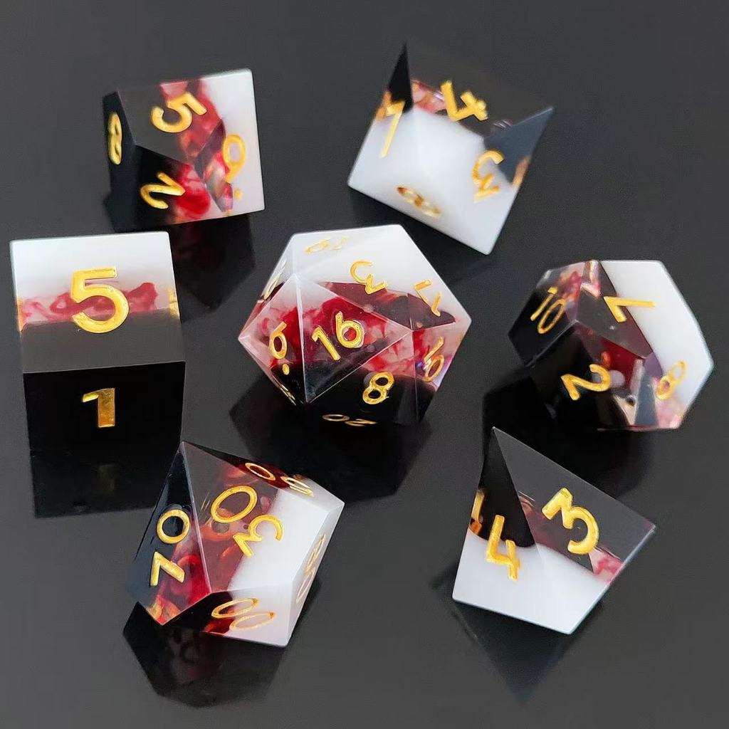 Bộ xúc xắc DND Xúc xắc nhựa sắc bén có vỏ màu đen, đỏ và trắng Xúc xắc D & D Thích hợp cho các trò c