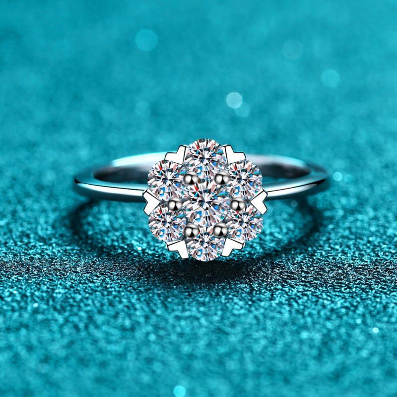 Nhẫn nữ bạc 925 với đá moissanite 0,8 carat