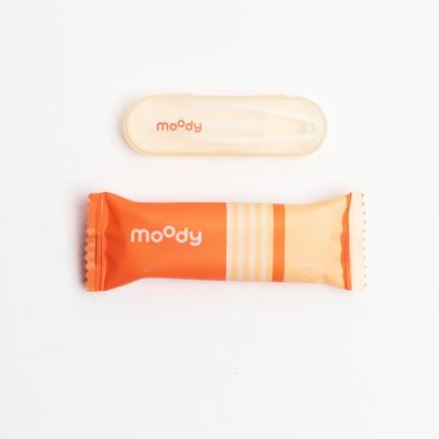 Hộp đựng ống kính áp tròng Moody