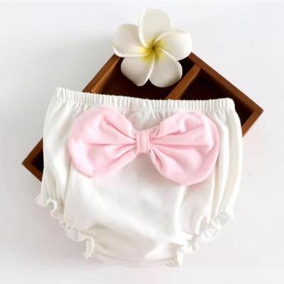 Quần short trẻ em làm bằng cotton nguyên chất cho mùa hè mỏng 0-4 Y nữ quần short tam giác cho bé gái mùa xuân làm bằng cotton nguyên chất cho áo khoác ngoài quần bánh mì