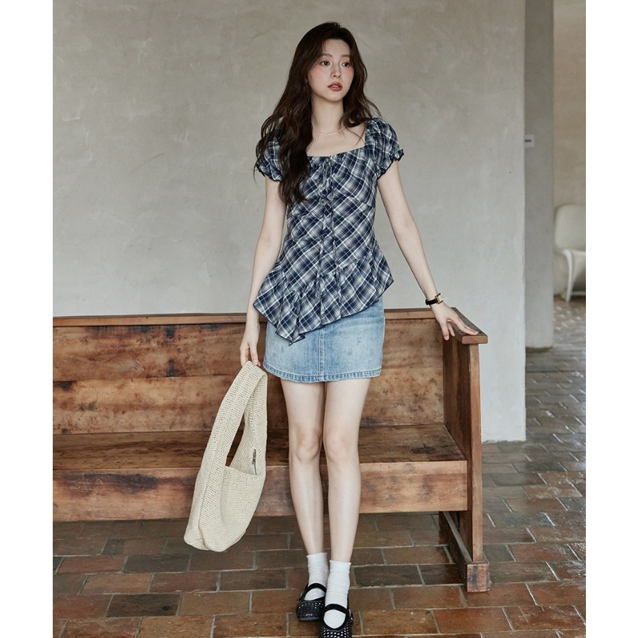 Áo Nữ Sơ Mi Ôm Dáng Họa Tiết Ô Vuông - Vú Thẳng Lớp Tơ Sen, Dáng Không Đều Thời Trang, Phù Hợp Hẹn Hò & Ngày Thường UG208 Umode | BigBuy360 - bigbuy360.vn