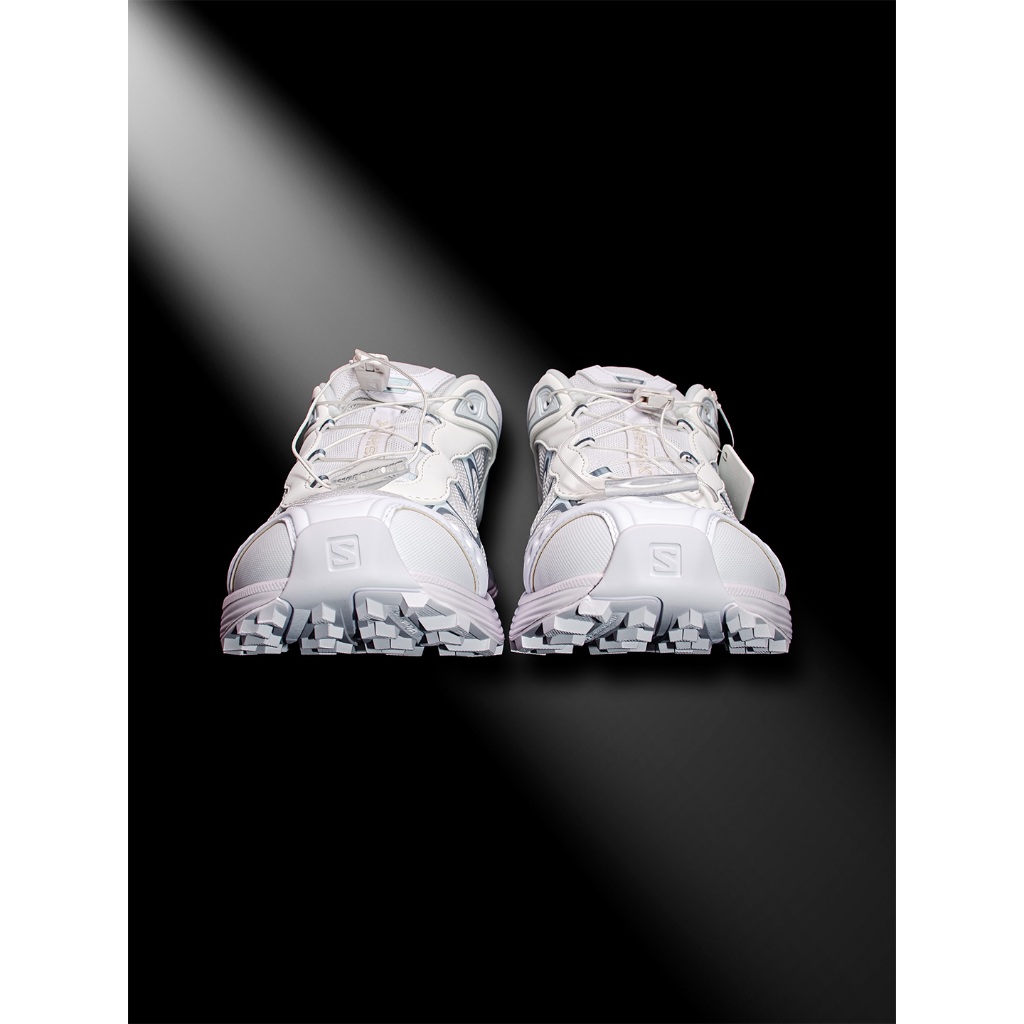 Giày chạy bộ Salomon XT-Whisper thấp cổ, thiết kế trắng thời trang, phù hợp huấn luyện thành phố và 
