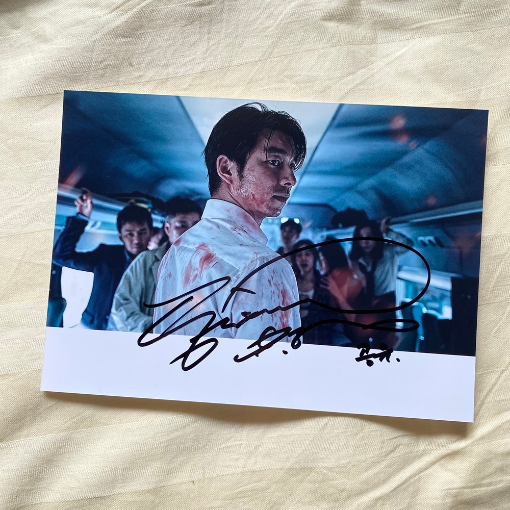Gong Yoo Autographed Signed Photo Train to Busan 5 * 7 K-POP Collectibles 2016