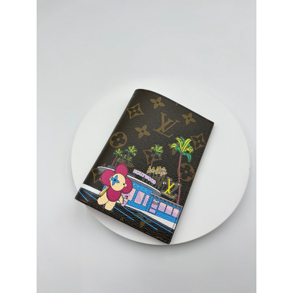 Hộp văn phòng phẩm mẫu mới 60181 Kích thước: 10x14x2.5cm