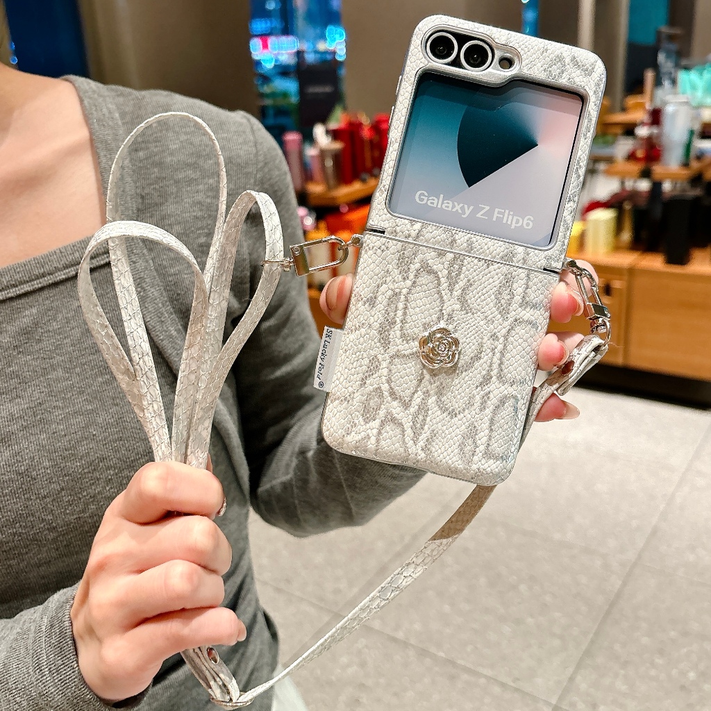 Ốp Điện Thoại Camellia Họa Tiết Python 3D Thời Trang Thích Hợp Cho Samsung Galaxy Z Flip 7 6 5