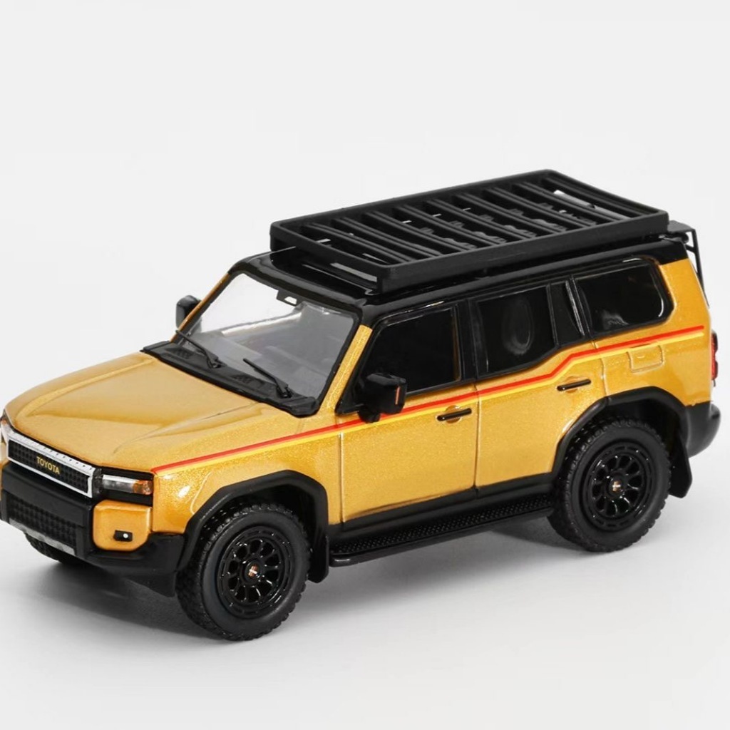 GCD Mới Phát Hành Xe 1 / 64 TOYOTA Prado LC250 Sa Mạc Màu Vàng Retro TOYOTA Chữ Xe Logo Hợp Kim Xe M