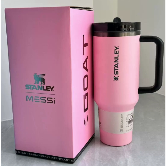 Bóng Đá Bóng Đá Siêu Sao Messi GOAT Đồng Thương Hiệu Hồng 40oz / 1.1L Quengher Tumbler Có Tay Cầm Nắ