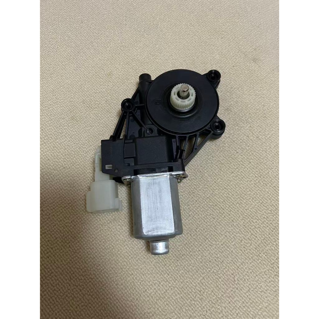 Động cơ nâng cửa sổ ô tô Ford Focus 2012-2018 FR6 Pin thích hợp