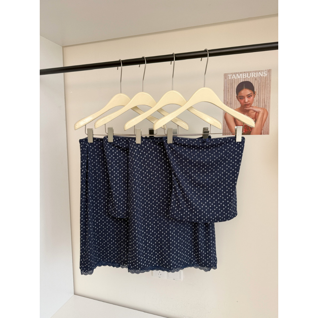 100165 Áo Vest + váy ngắn ống ngắn màu xanh hải quân hai mảnh | BigBuy360 - bigbuy360.vn