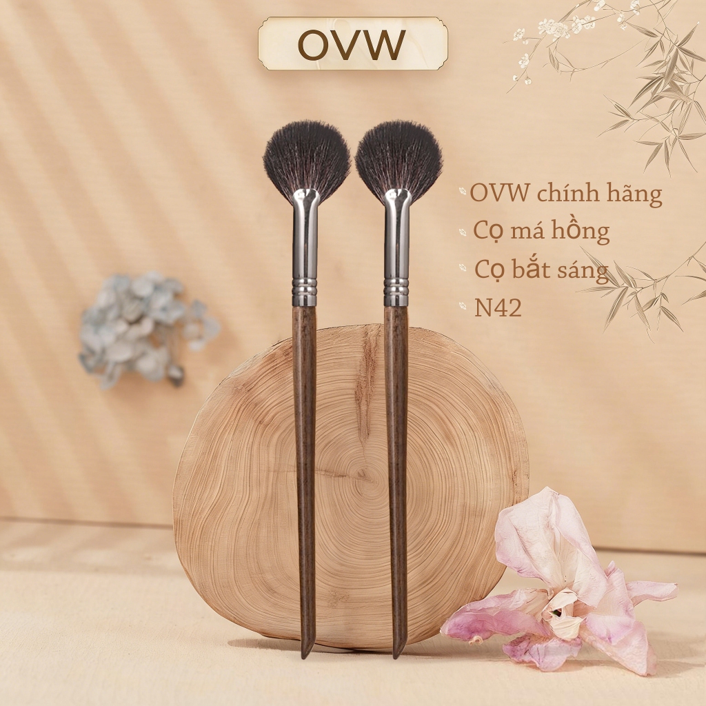 【OVW】Cọ trang điểm N42 hình quạt bắt sáng