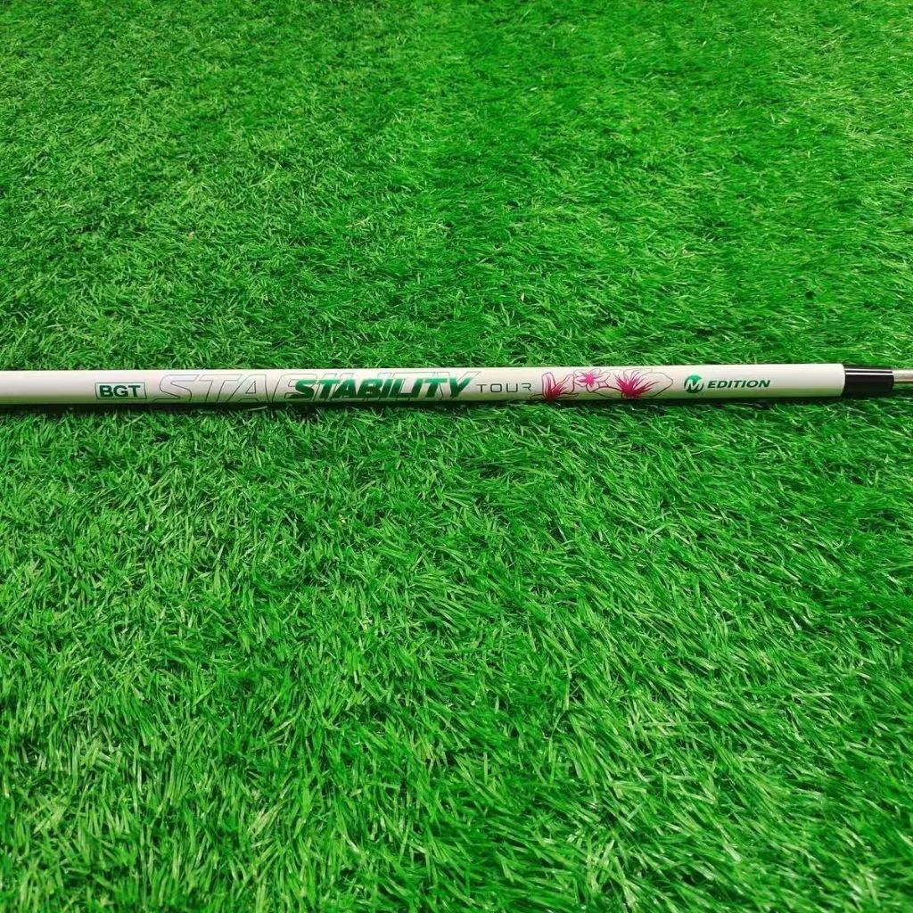 BGT Flower White Golf Putter - Trục Than Chì Steady Shaft