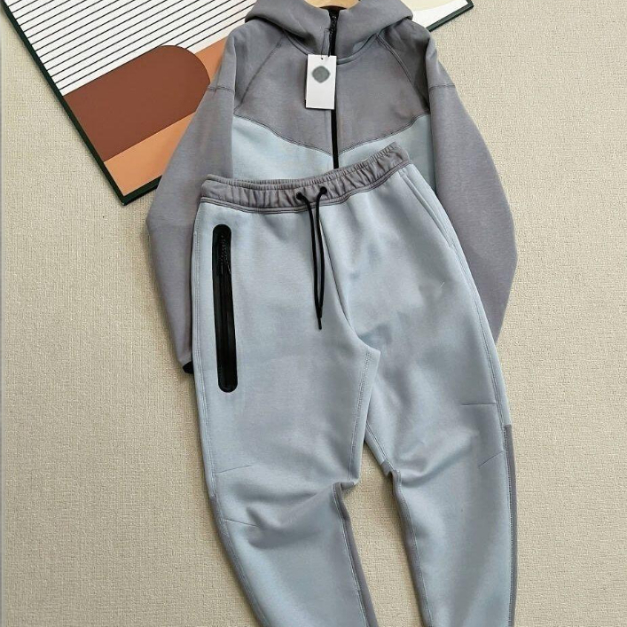 Áo khoác Hoodie Unisex Four Seasons FB7922 phù hợp