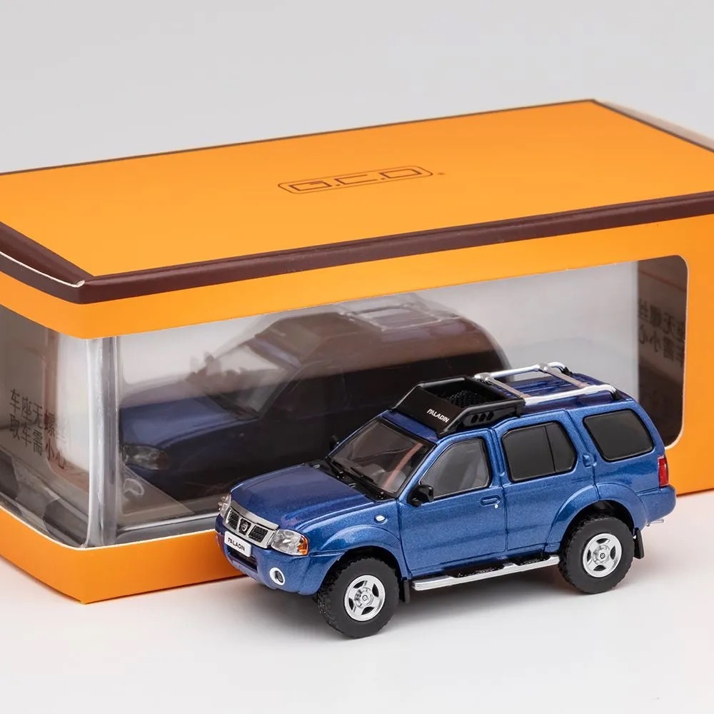 GCD 1: 64 Bộ sưu tập mô hình xe hợp kim Nissan Paladin Mô hình