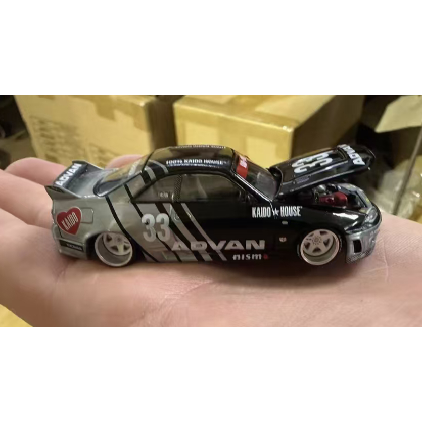 Hàng sẵn có Kaido MINIGT 1: 64 ADVAN Mô phỏng xe hợp kim Nissan Skyline GTR R33