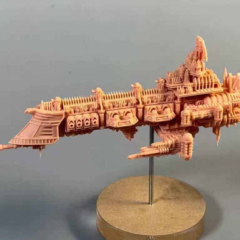 Tàu chiến lớp Conqueror Warhammer 40k Mô hình Hạm đội Gothic Mô hình thu nhỏ có đế XAPW