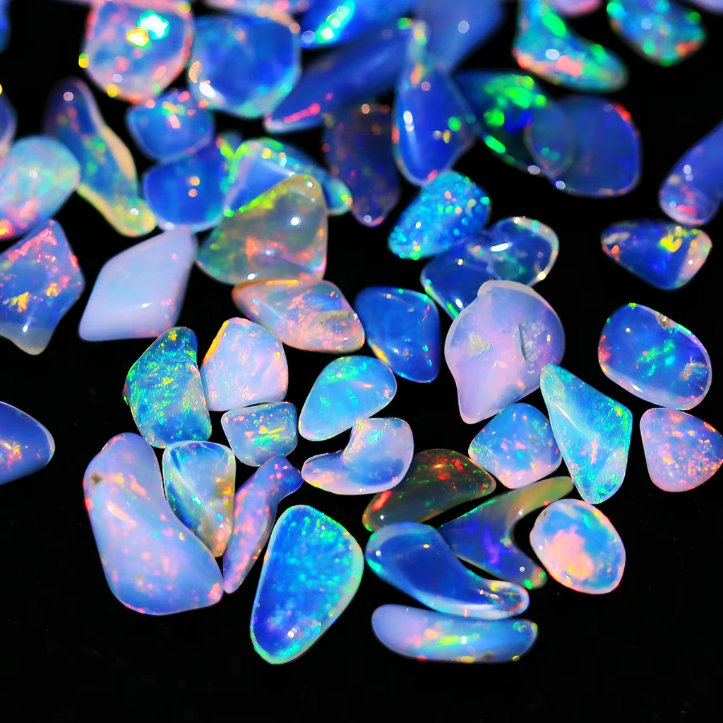 Tự Nhiên Đánh Bóng Lửa Opal / Đá Thô Quặng Opal Pha Lê Nhiều Màu Sắc Kho Báu Khoáng Pha Lê Mặt Dây C