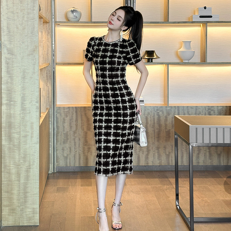 Mùa Hè Phong Cách Mới Nữ Pháp Phong Cách Chanel Cổ Tròn Màu Sắc Tương Phản Đen Trắng Kẻ Sọc Slim-fit
