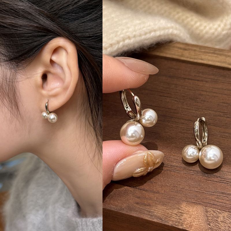Nhẹ nhàng Mocha Little Cherry Đôi Hạt Tai Nữ Nút Ánh Sáng Sang Trọng Chất Lượng Cao Tính Khí Thời Tr