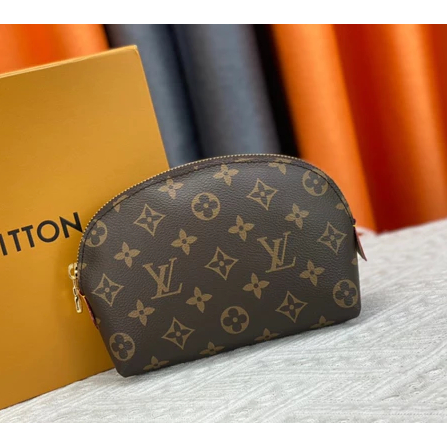 Ví đựng mỹ phẩm phong cách mới Louis Vuitton