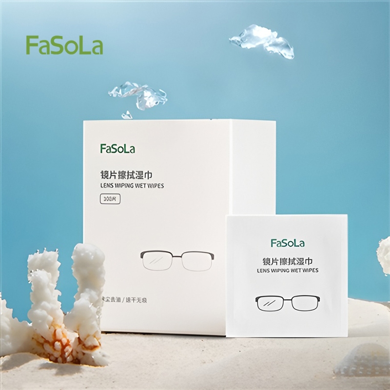 FaSoLa disposable eyeglass wipes are used to clean lenses and mobile phone screens.