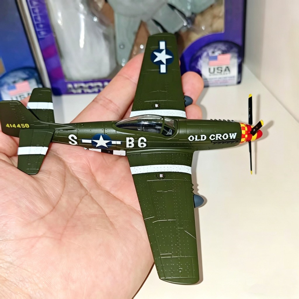 1: 72 Hợp kim Thành phẩm P51D Mustang Old Crow Thế chiến II Mô phỏng quân sự Máy bay chiến đấu Bộ sư
