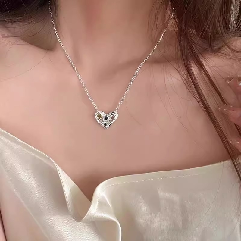 Sáng Tạo Mới Bạc 925 Vòng Cổ Tính Khí Nhiều Màu Sắc Zircon Trái Tim Tình Yêu Xương Đòn Dây Xích Nữ Đ