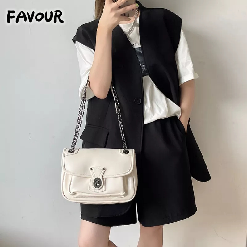 Túi Xách Cỡ Lớn Phối Dây Xích Phong Cách Retro Cho Nữ