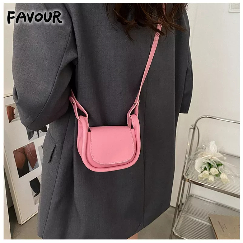 Túi Đeo Chéo mini Một Dây Đeo Một Bên Vai Hợp Thời Trang