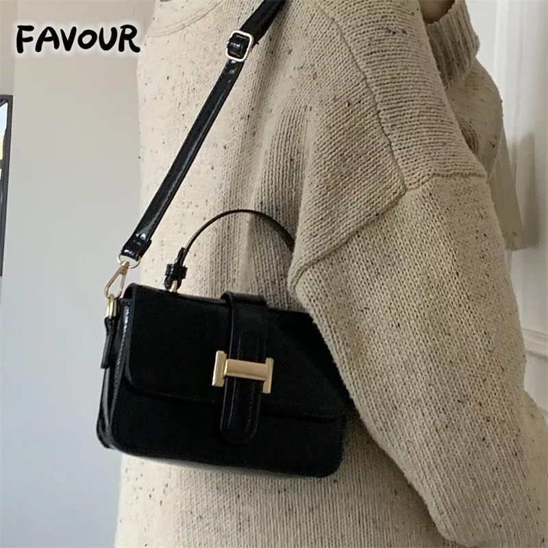 Túi Xách Đeo Vai Hình Vuông Cỡ Nhỏ Màu Bóng Phong Cách Châu Âu Thời Trang 2023 Sang Trọng Cho Nữ