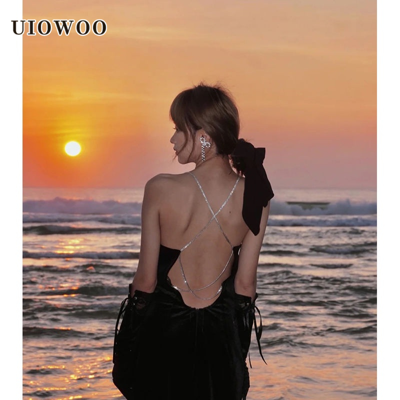 UIOWOO Đầm Nhung Hai Dây Màu Đen Thiết Kế Xẻ Tà Phong Cách Pháp Thời Trang Mùa Đông Cao Cấp