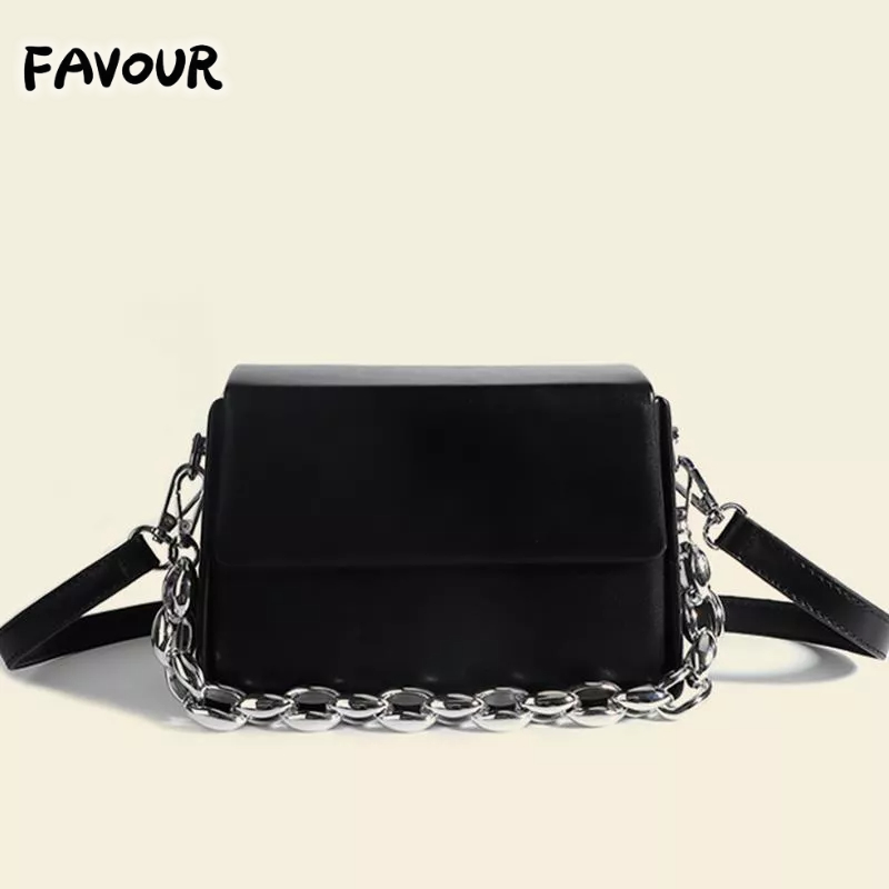 Túi Hộp Vuông Nhỏ Đeo Vai Có Dây Xích Thời Trang Cao Cấp Dễ Phối Đồ Phong Cách Mới