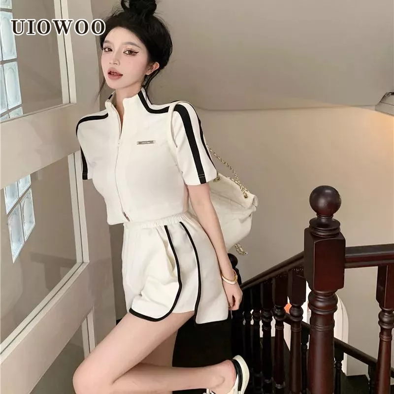 Set đồ UIOWOO gồm áo thun ngắn tay và quần short lưng cao phong cách thể thao thời trang cho nữ | BigBuy360 - bigbuy360.vn
