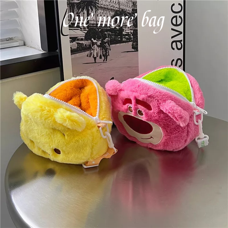 One Túi Đeo Chéo Hình Gấu / Dâu Tây Phủ Lông Ba Mắt Nhỏ Nhắn Dễ Thương Cho Nữ