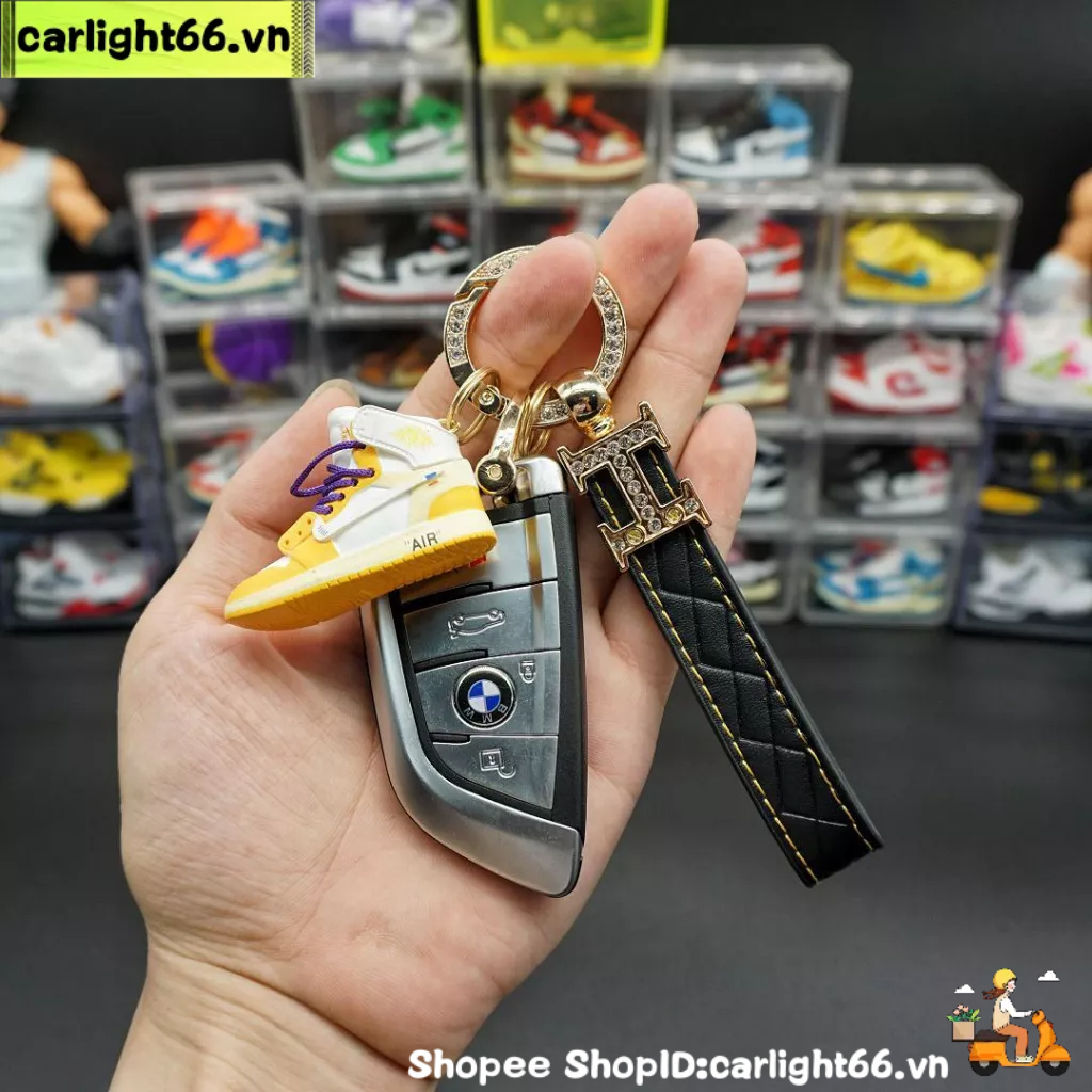 Móc Khóa Hình Đôi Giày Đính Đá Thời Trang