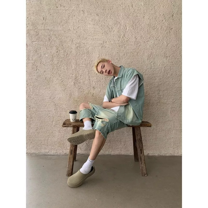 Quần Short Denim Rách Dáng Rộng Phong Cách Hip Hop Mỹ Cá Tính Cho Nam