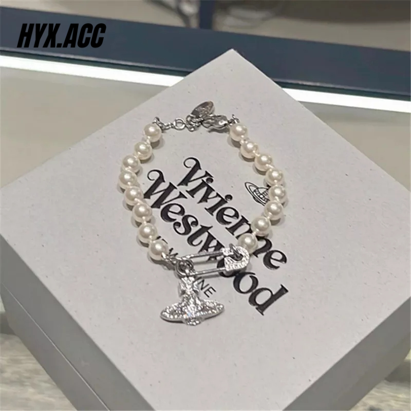 Vòng Tay HợP Kim ĐíNh NgọC Trai Giả Xinh XắN vivienne westwood