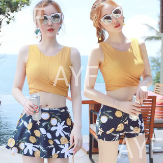 Bộ đồ bơi ba mảnh quyến rũ cho nữ