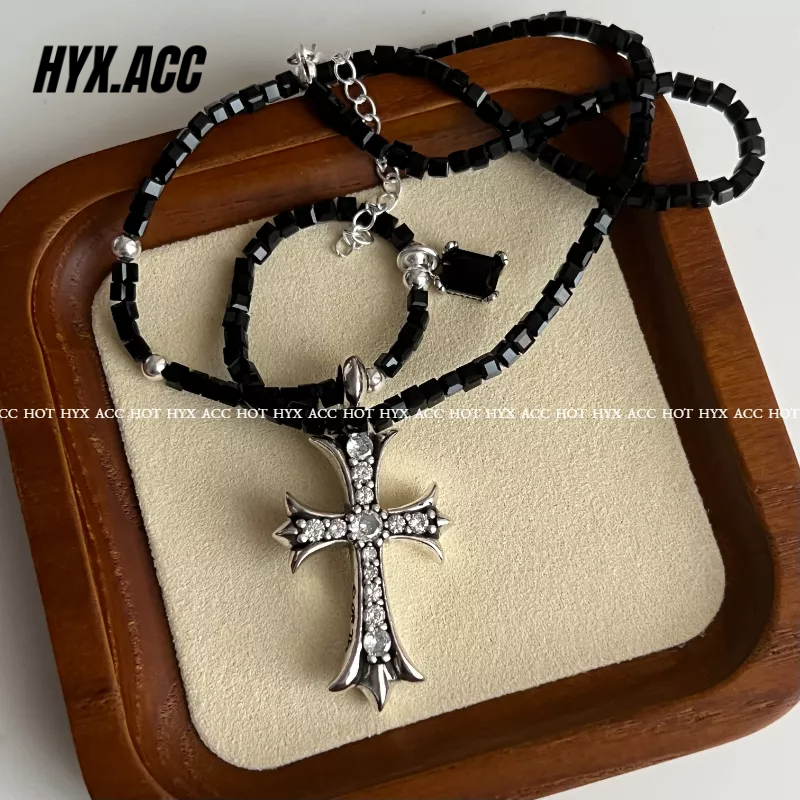 Vòng cổ Màu Đen Mặt Chữ Thập Đính Đá Zircon Lấp Lánh Thời Trang Cho Nam Và Nữ
