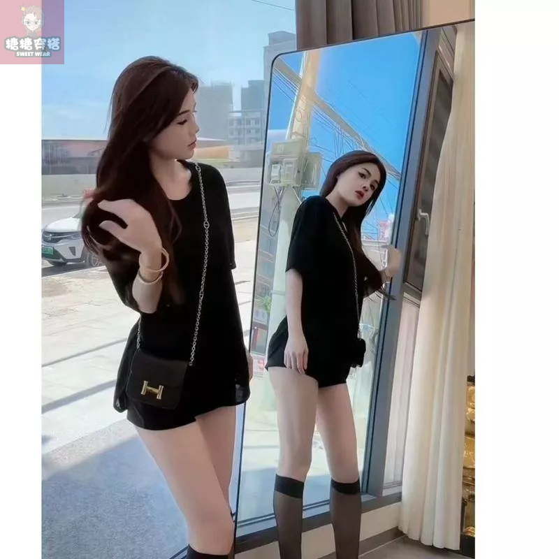 Áo Thun Nữ Ngắn Tay Hở Lưng Phong Cách Mới