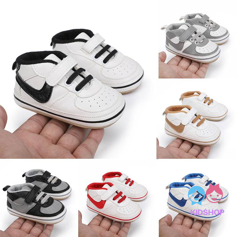 Giày Sneaker Đế Mềm Cho Bé Tập Đi