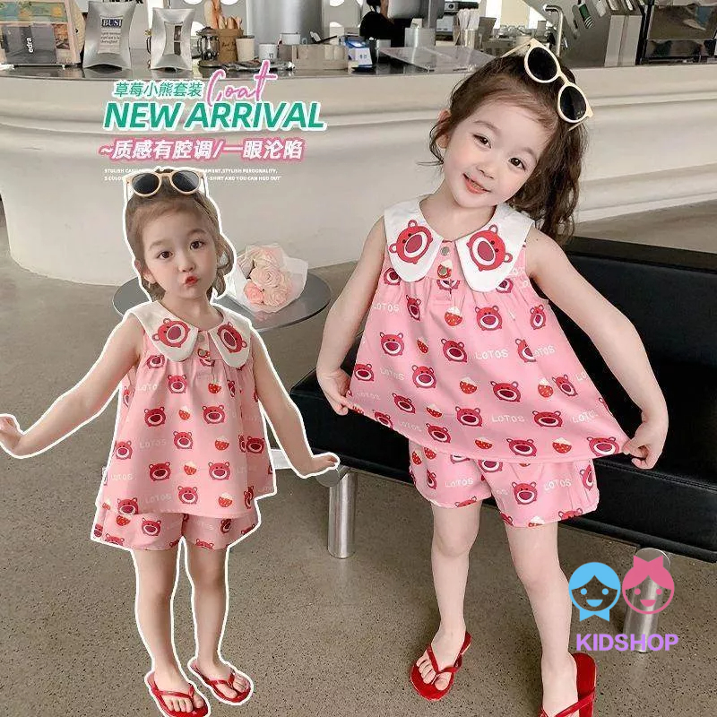 Bộ Đồ Hai Mảnh Áo Không Tay In Hình Dâu Tây Dễ Thương Dành Cho Bé Gái