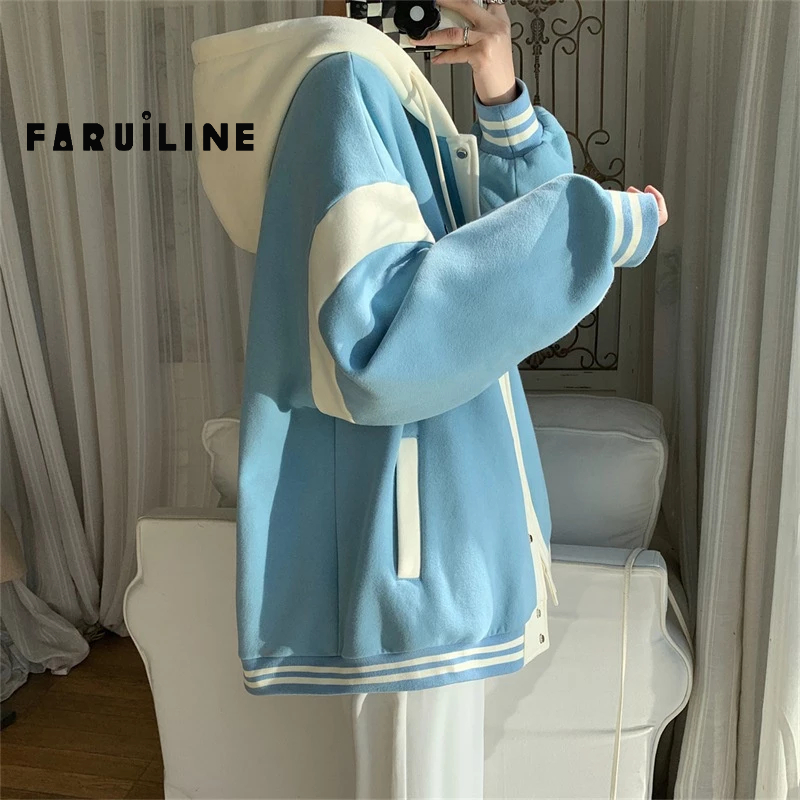 Áo Khoác Thể Thao Dáng Rộng Có Mũ Trùm Đầu Màu Sắc Trẻ Trung Năng Động Cho Nam Giới