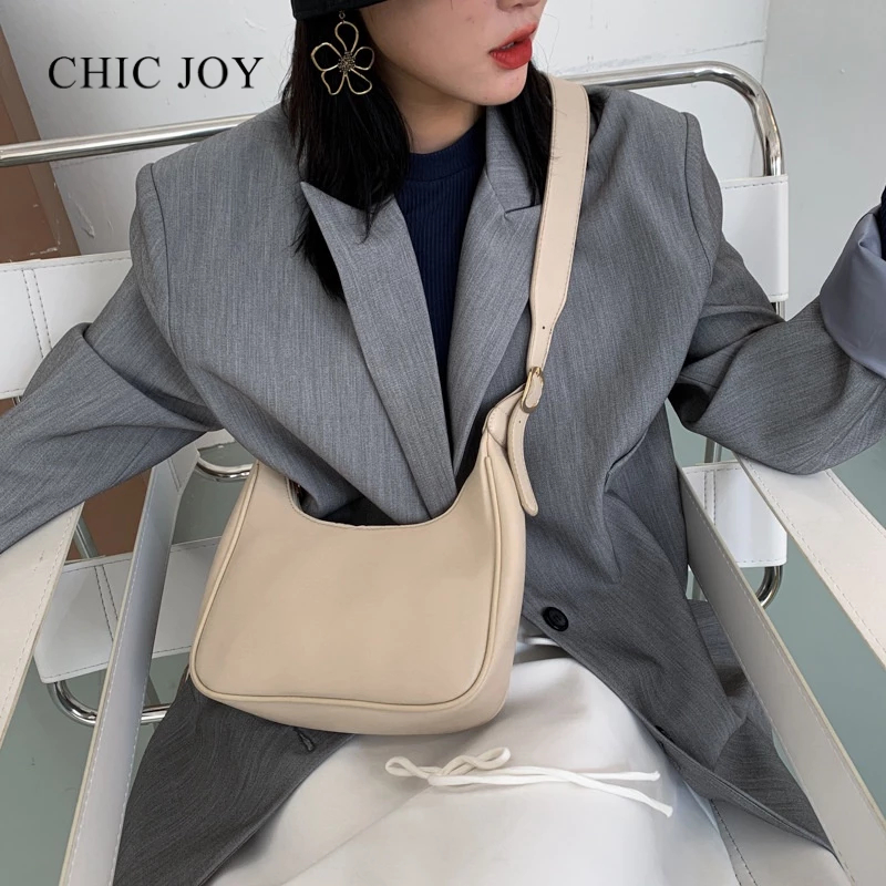 Túi đeo vai CHIC JOY hình mặt trăng lưỡi liềm đơn giản phong cách cổ điển thời trang dễ phối đồ cho nữ